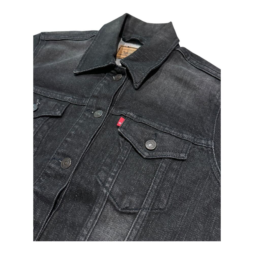 Levi's Trucker black denim jacket with BLANK red tab size Large